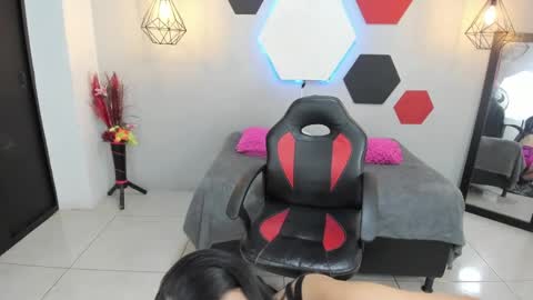 martina online show from February 2025 03:22:01 AM