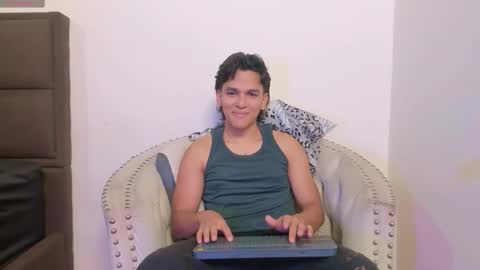 Snapshot of salomonmendoza chatting on October 2025 05:33:01 AM salomonmendoza online show from October 2025 05:33:01 AM