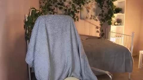 salt_mira online show from March 2026 05:47:02 AM