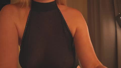 IsaBella-  online show from May 2026 08:07:02 PM