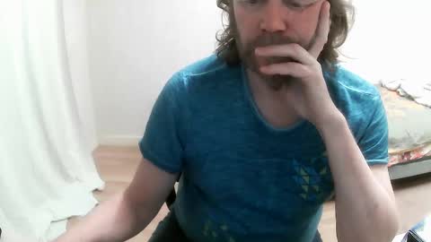 Snapshot of saltimbanquier chatting on February 2025 07:07:01 AM Saltimbanquier Salt ou Banquier online show from February 2025 07:07:01 AM