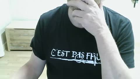 Saltimbanquier  Salt  ou  Banquier  online show from April 2026 09:05:01 PM