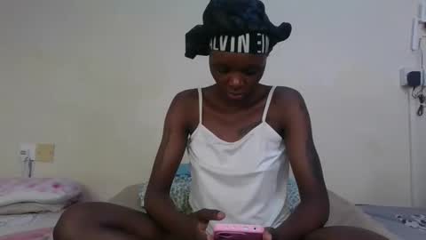 Snapshot of saltysugar20 chatting on May 2026 06:46:02 PM Sugarbabe online show from May 2026 06:46:02 PM