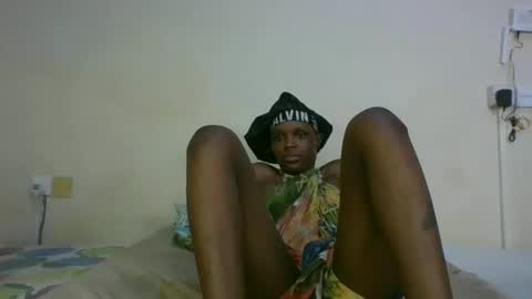 Snapshot of saltysugar20 chatting on May 2026 06:48:01 PM Sugarbabe online show from May 2026 06:48:01 PM