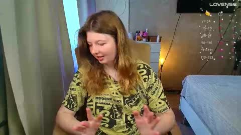 Snapshot of salut_love chatting on September 2025 10:42:02 AM Ruby online show from September 2025 10:42:02 AM