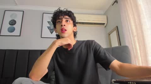 Snapshot of salvatore_monterey chatting on March 2025 02:40:01 PM salvatore online show from March 2025 02:40:01 PM