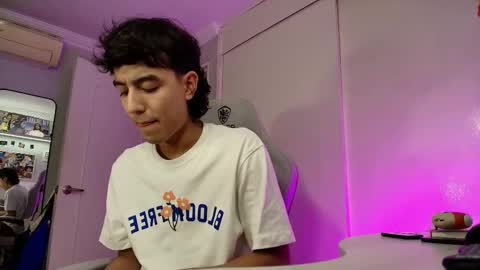 salvatore_montt online show from September 2025 01:38:02 AM