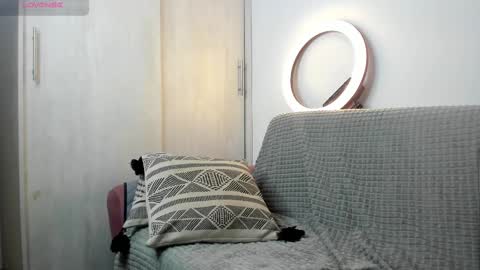 Esteban online show from March 2025 12:04:01 AM