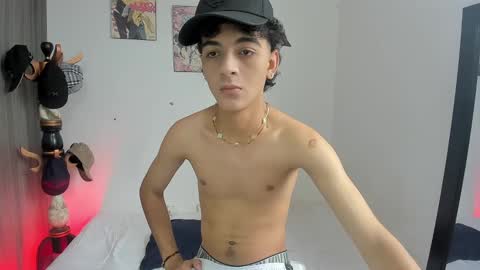 sam__cute online show from December 2024 07:00:02 PM