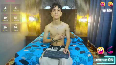 sam__cute online show from June 2026 12:33:02 PM