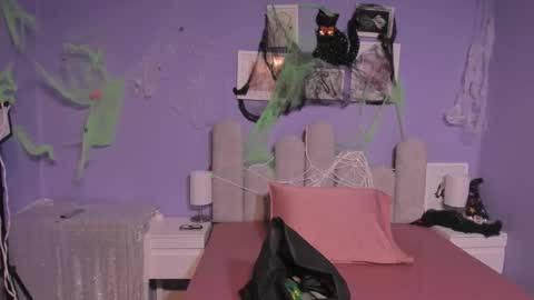 Sam online show from October 2025 03:41:02 AM