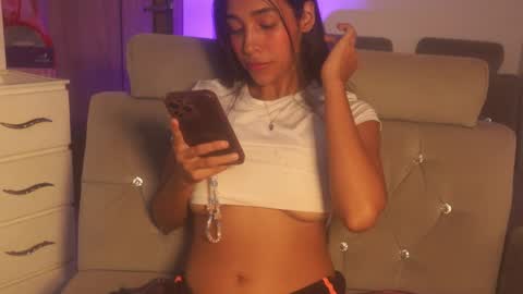 Snapshot of sam_robert17 chatting on January 2026 06:53:02 PM Samantha Roberts online show from January 2026 06:53:02 PM