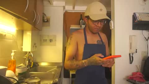 SAMUEL THOMPSON online show from May 2026 09:56:02 PM