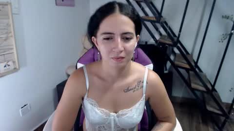 Snapshot of samantha2girl chatting on October 2025 07:25:02 PM samantha online show from October 2025 07:25:02 PM