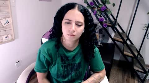 Snapshot of samantha2girl chatting on February 2026 07:18:01 AM samantha online show from February 2026 07:18:01 AM