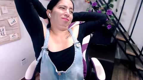 Snapshot of samantha2girl chatting on March 2026 04:56:01 PM samantha online show from March 2026 04:56:01 PM