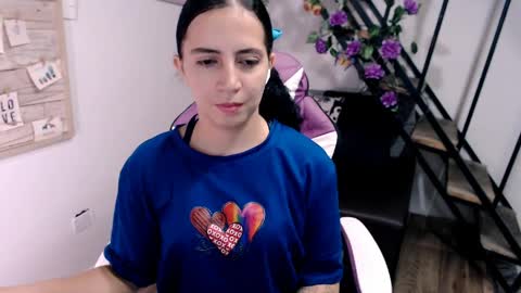 Snapshot of samantha2girl chatting on April 2026 07:00:01 PM samantha online show from April 2026 07:00:01 PM