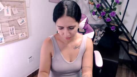 Snapshot of samantha2girl chatting on April 2026 05:30:01 PM samantha online show from April 2026 05:30:01 PM