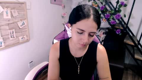 Snapshot of samantha2girl chatting on May 2026 06:49:01 PM samantha online show from May 2026 06:49:01 PM