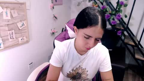 Snapshot of samantha2girl chatting on May 2026 03:40:01 PM samantha online show from May 2026 03:40:01 PM