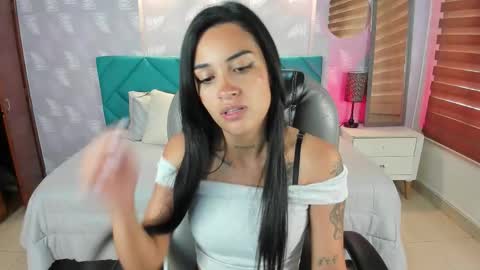 natalia online show from September 2025 01:00:01 PM