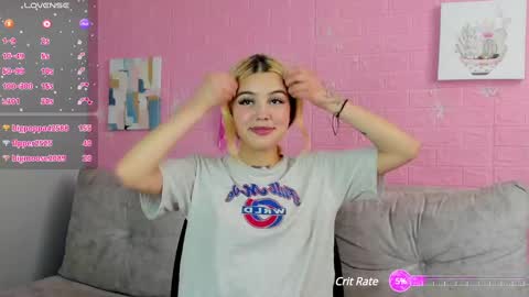 Snapshot of samantha_browwnn chatting on December 2024 04:19:02 PM samantha_browwnn online show from December 2024 04:19:02 PM