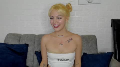 Snapshot of samantha_browwnn chatting on January 2025 01:05:02 AM samantha_browwnn online show from January 2025 01:05:02 AM