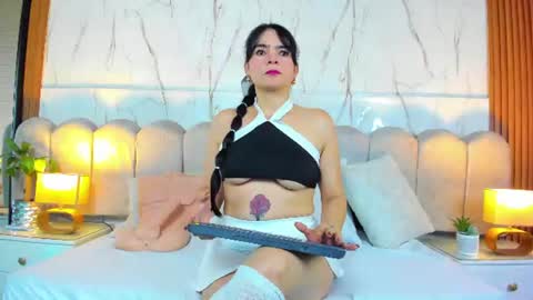 samantha_fiire online show from July 2026 12:13:01 PM
