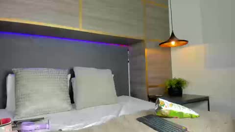 Samantha online show from September 2025 02:38:01 PM