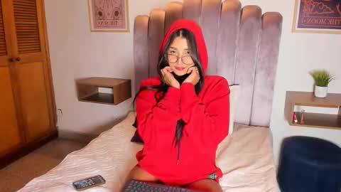 Snapshot of samantha_lux_ chatting on October 2025 10:05:01 AM samantha_lux_ online show from October 2025 10:05:01 AM