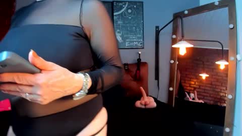Snapshot of samantha_mature56 chatting on March 2026 02:29:01 AM Sam online show from March 2026 02:29:01 AM