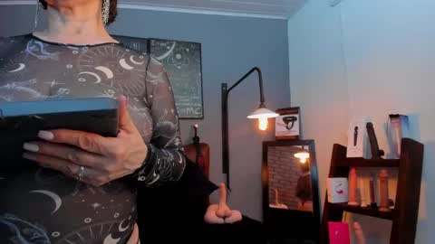 Snapshot of samantha_mature56 chatting on May 2026 02:28:01 AM Sam online show from May 2026 02:28:01 AM