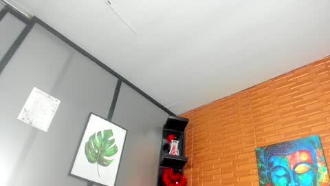 Snapshot of samantha_milfs chatting on January 2025 01:03:01 PM samantha_milfs online show from January 2025 01:03:01 PM