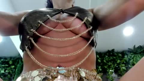 Snapshot of samantha_milfs chatting on December 2025 11:39:02 AM samantha_milfs online show from December 2025 11:39:02 AM