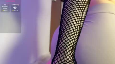 Snapshot of samantha_ros1 chatting on May 2026 12:10:01 PM Samantha Ros online show from May 2026 12:10:01 PM