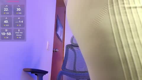 Snapshot of samantha_ros1 chatting on May 2026 01:29:02 PM Samantha Ros online show from May 2026 01:29:02 PM