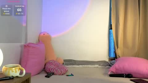 Snapshot of samantha_ros1 chatting on May 2026 12:10:02 PM Samantha Ros online show from May 2026 12:10:02 PM