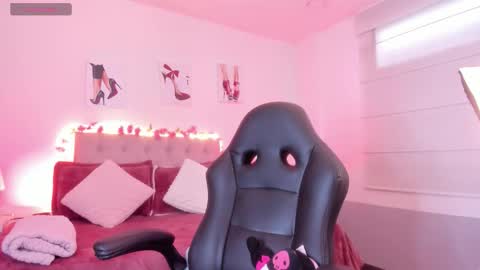 Snapshot of samantha_spike chatting on January 2026 06:55:02 PM Samantha online show from January 2026 06:55:02 PM