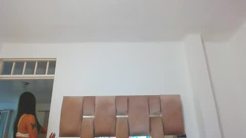 Salome Vargas online show from February 2026 05:17:01 AM