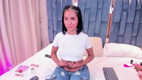 Snapshot of samanthaa_gil_ chatting on February 2026 05:03:02 AM Samantha online show from February 2026 05:03:02 AM