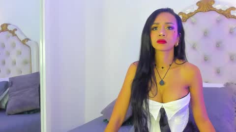 Snapshot of samanthaferrer_ chatting on November 2025 12:05:02 PM Samantha online show from November 2025 12:05:02 PM