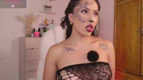 paulina rios online show from October 2025 07:21:02 PM