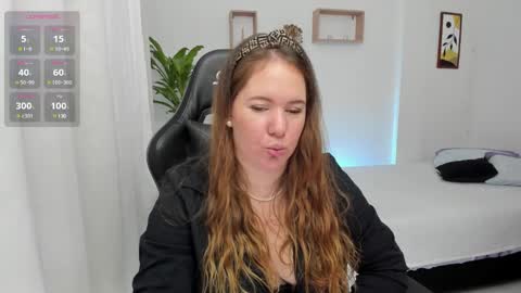 Snapshot of samanthaleon chatting on December 2024 01:36:02 AM Samantha samy online show from December 2024 01:36:02 AM