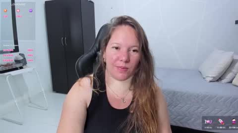 Snapshot of samanthaleon chatting on October 2025 03:07:02 AM Samantha samy online show from October 2025 03:07:02 AM