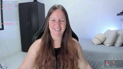 Snapshot of samanthaleon chatting on October 2025 10:54:02 PM Samantha samy online show from October 2025 10:54:02 PM