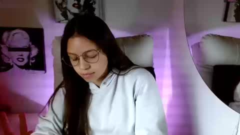 Samantha online show from September 2025 03:01:01 PM