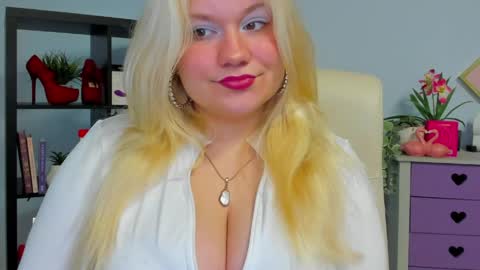 Snapshot of samanthax_pink chatting on May 2026 07:26:01 AM Samantha online show from May 2026 07:26:01 AM