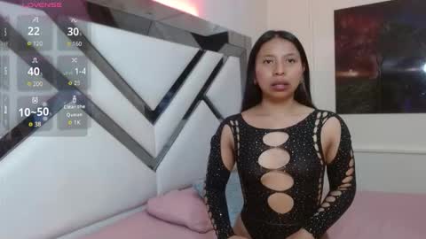 Snapshot of samara_selene chatting on February 2026 07:12:01 PM SAMARA online show from February 2026 07:12:01 PM