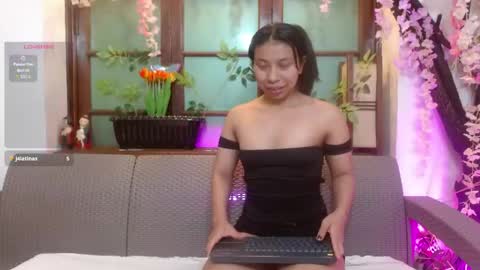 Snapshot of samara_selene chatting on May 2026 07:12:01 PM SAMARA online show from May 2026 07:12:01 PM