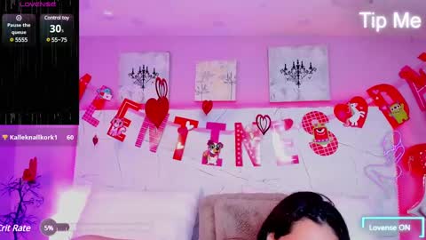 Snapshot of samaraeyes chatting on February 2025 05:50:01 PM -- -- online show from February 2025 05:50:01 PM